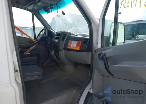 2014 Mercedes-Benz Sprinter 2500 High Roof from USA, damaged, VIN WD3PE8DE1E5896818